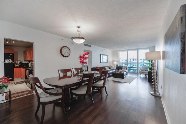 3000 S Ocean Drive 1506, Hollywood, FL 33019