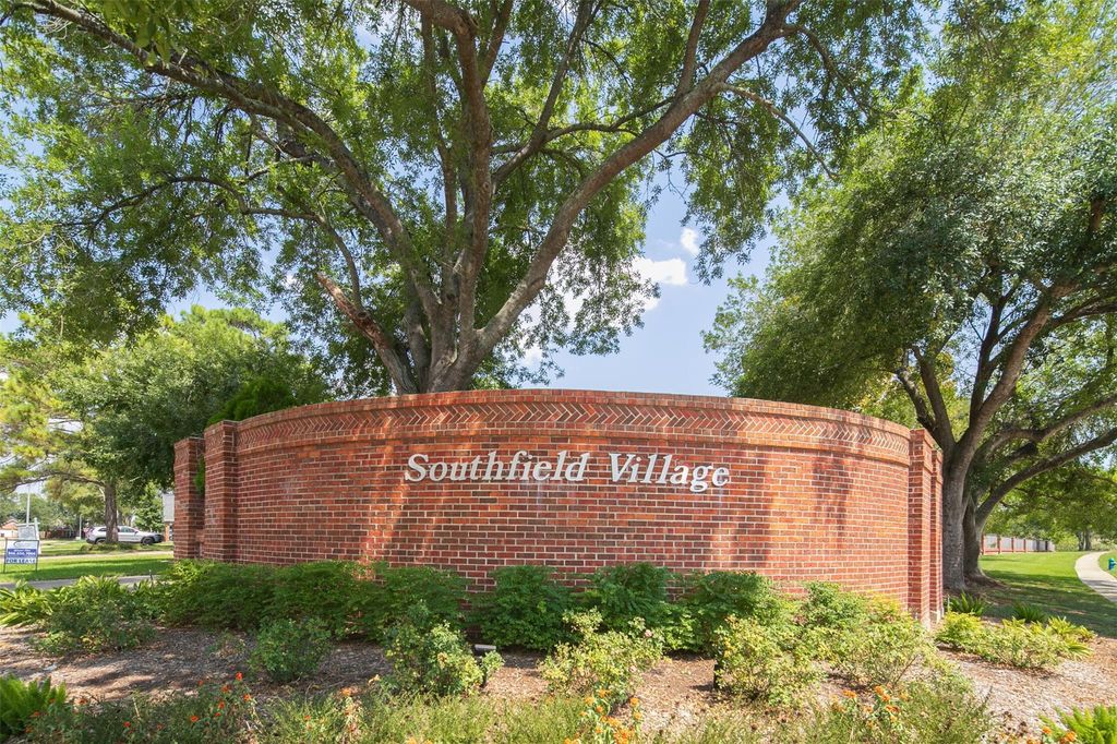 2935 Auburn Drive, Pearland, TX 77584