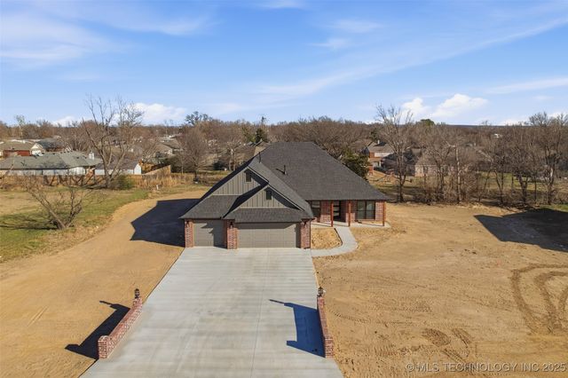 309 N 23rd Street, Collinsville, OK 74021