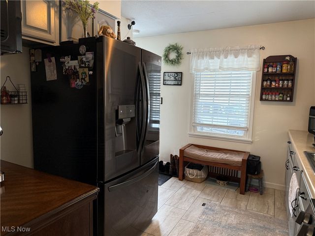 324 Maple Street, Ravenna, OH 44266