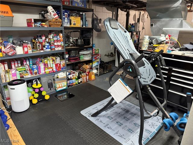 324 Maple Street, Ravenna, OH 44266