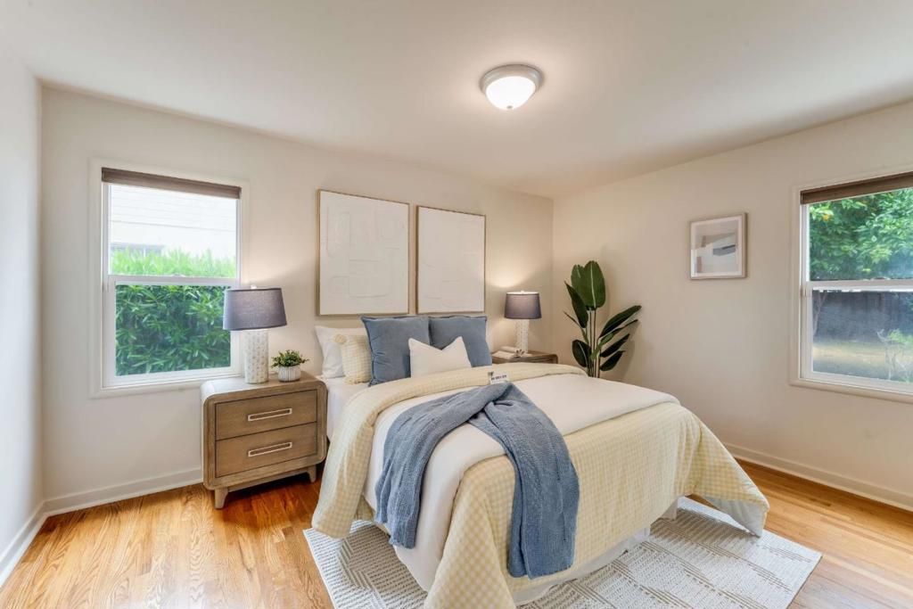 Image 15 of property listing at 988 Sunset Drive, Santa Clara, CA 95050