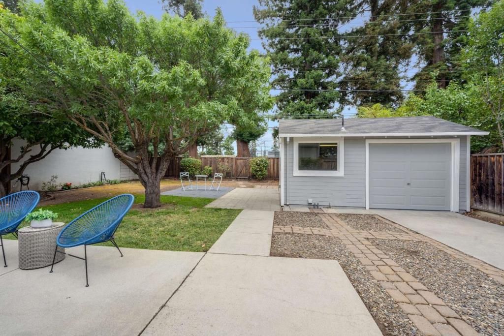 Image 20 of property listing at 988 Sunset Drive, Santa Clara, CA 95050