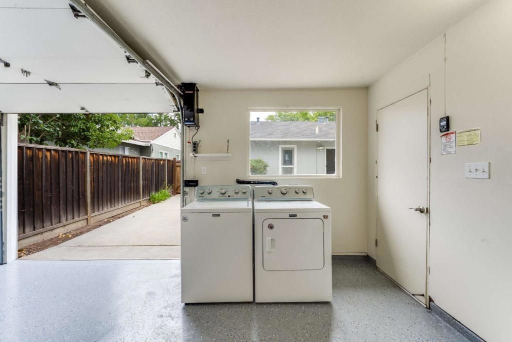 Image 25 of property listing at 988 Sunset Drive, Santa Clara, CA 95050