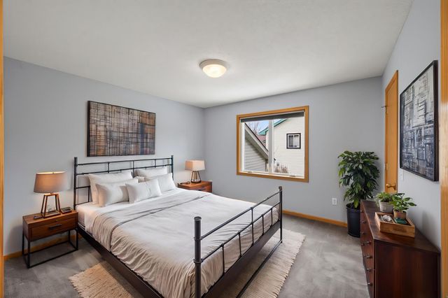 13941 Fountain Avenue N, Hugo, MN 55038