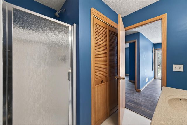 13941 Fountain Avenue N, Hugo, MN 55038