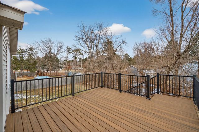 13941 Fountain Avenue N, Hugo, MN 55038