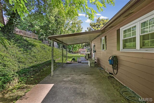 46 Grandview Drive, Collinsville, IL 62234