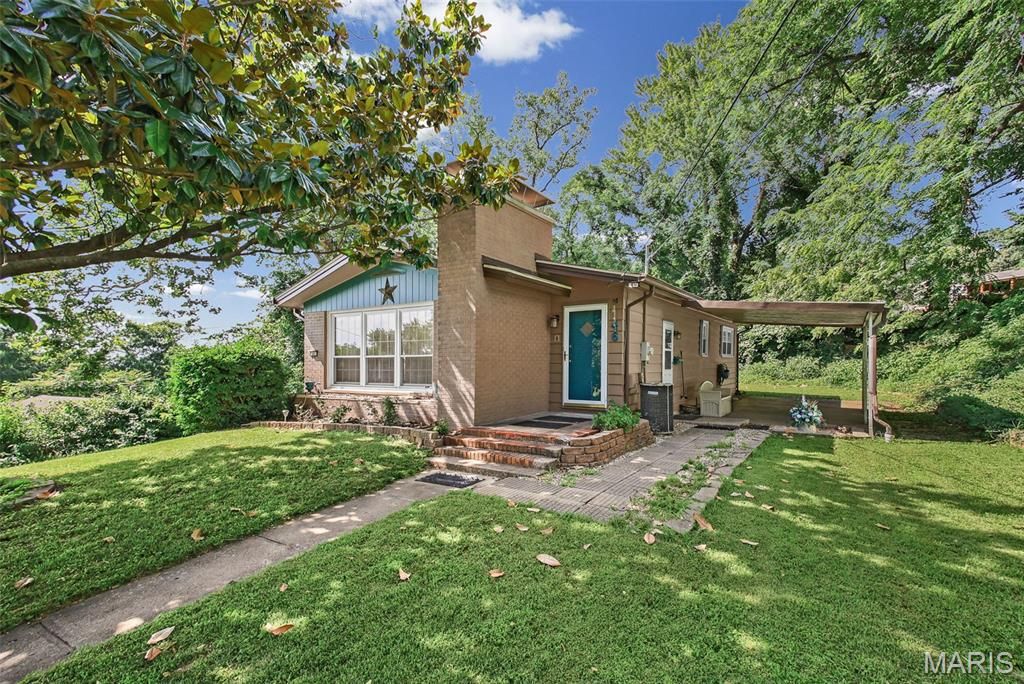 46 Grandview Drive, Collinsville, IL 62234