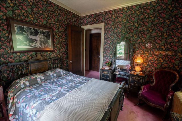 139 MCCLELLAN Street, Cambridge Springs, PA 16403