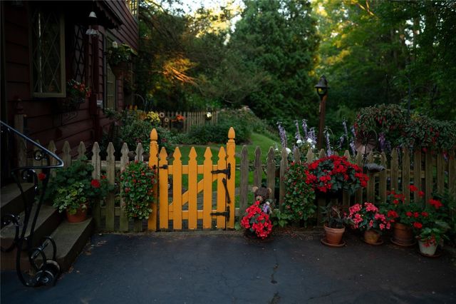 139 MCCLELLAN Street, Cambridge Springs, PA 16403