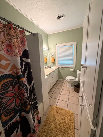 102 E 7th Street, Quanah, TX 79252