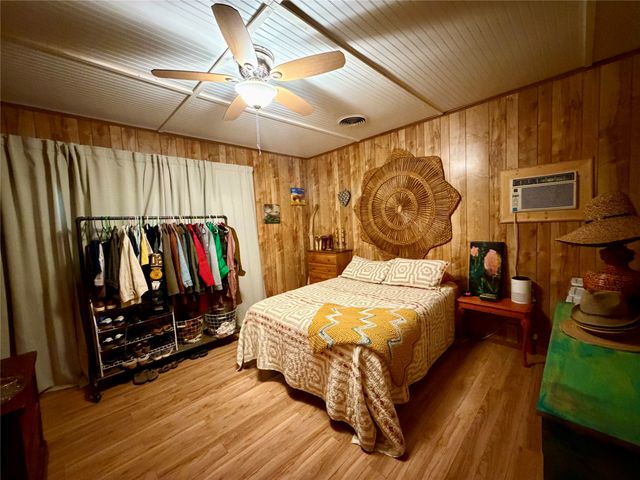 102 E 7th Street, Quanah, TX 79252