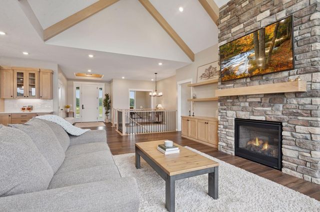 18022 Urbank Street NE, Ham Lake, MN 55304