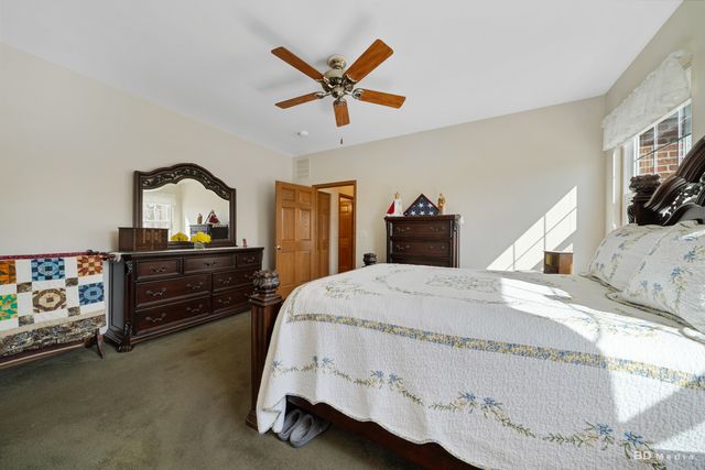 21400 Mays Lake Drive, Crest Hill, IL 60403