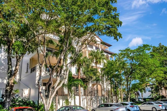 19136 Fisher Island Dr 19136, Miami Beach, FL 33109