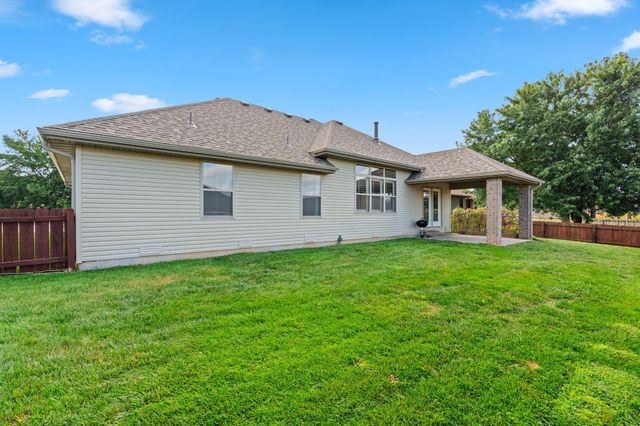 424 Columbine Street, Rogersville, MO 65742