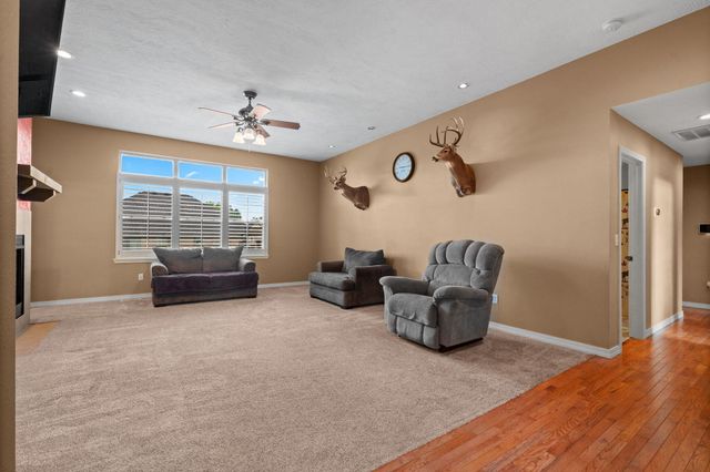 424 Columbine Street, Rogersville, MO 65742