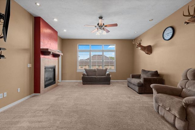 424 Columbine Street, Rogersville, MO 65742