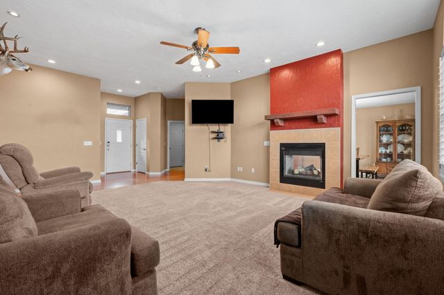 424 Columbine Street, Rogersville, MO 65742