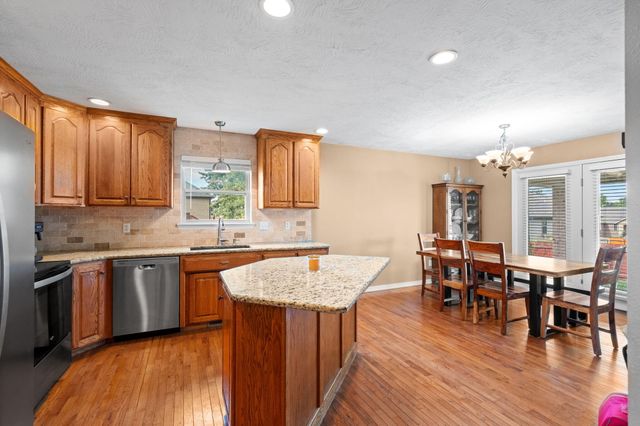 424 Columbine Street, Rogersville, MO 65742
