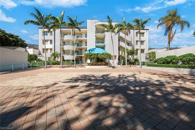 355 Park Shore DR 1-114, Naples, FL 34103