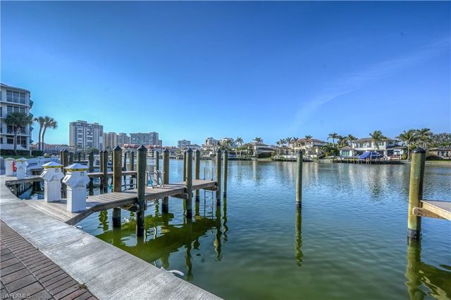355 Park Shore DR 1-114, Naples, FL 34103