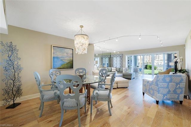355 Park Shore DR 1-114, Naples, FL 34103
