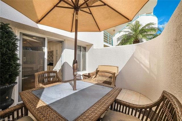 355 Park Shore DR 1-114, Naples, FL 34103