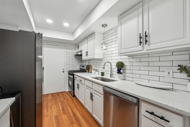 6851 Roswell Road N-20, Sandy Springs, GA 30328