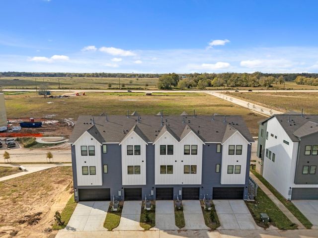 1332 Mercantile Street, Richmond, TX 77406