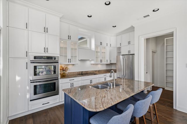 837 HARBOR BEND RD, Memphis, TN 38103