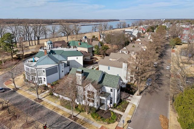 837 HARBOR BEND RD, Memphis, TN 38103