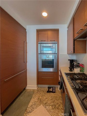 900 W Olympic, Los Angeles, CA 90015