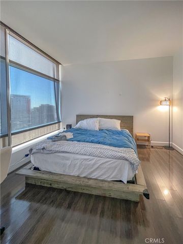 900 W Olympic, Los Angeles, CA 90015