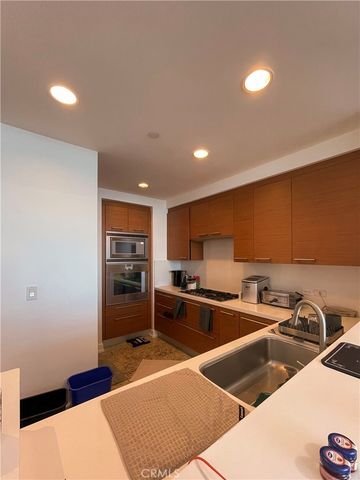 900 W Olympic, Los Angeles, CA 90015