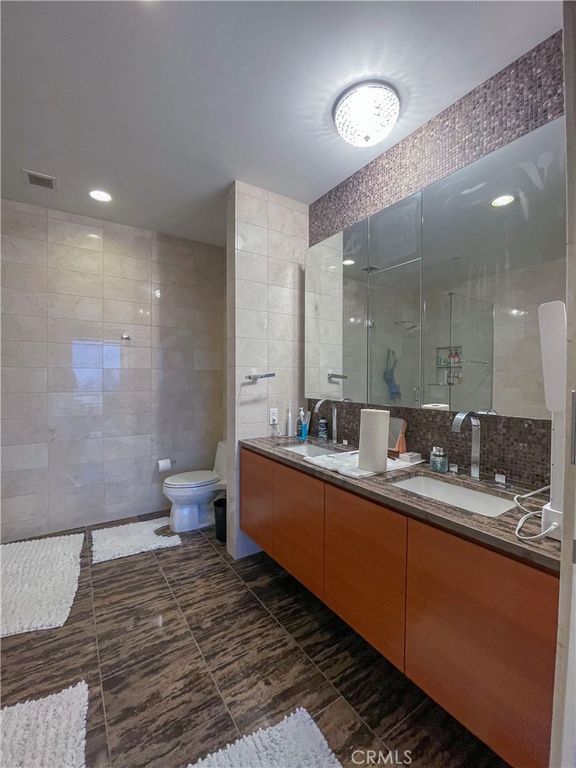 900 W Olympic, Los Angeles, CA 90015 — photo 4