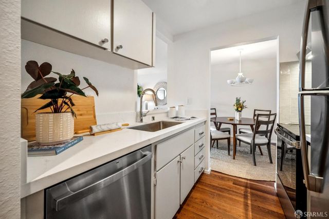 15 Red Rock Way 202N, San Francisco, CA 94109