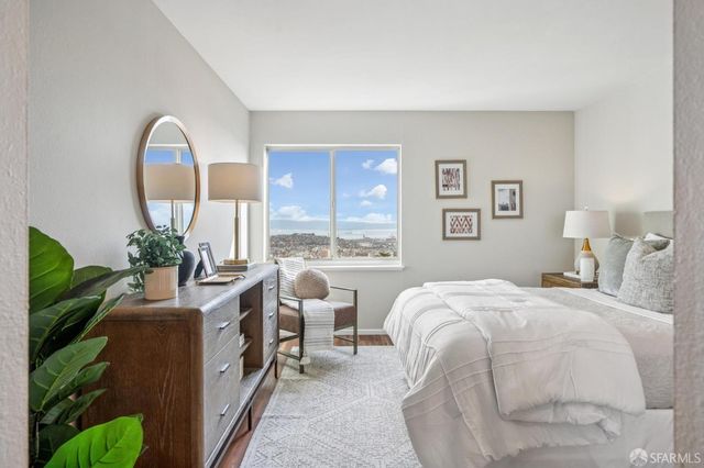 15 Red Rock Way 202N, San Francisco, CA 94109