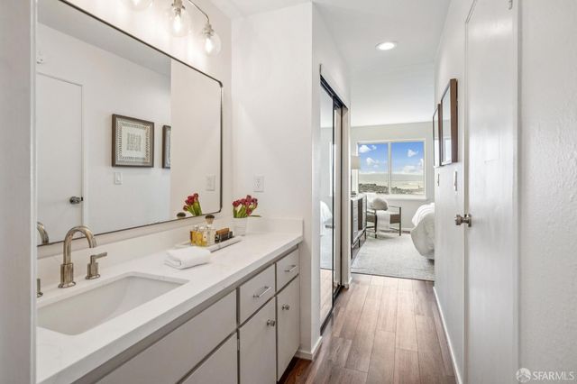 15 Red Rock Way 202N, San Francisco, CA 94109