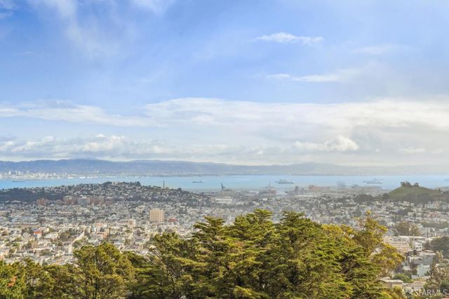 15 Red Rock Way 202N, San Francisco, CA 94109