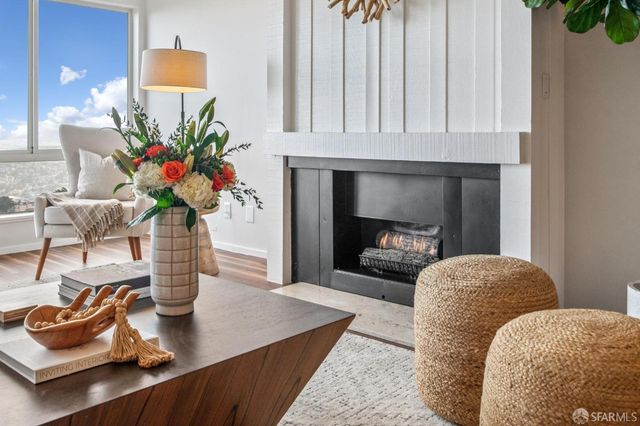 15 Red Rock Way 202N, San Francisco, CA 94109