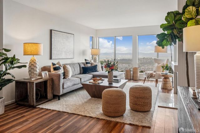 15 Red Rock Way 202N, San Francisco, CA 94109