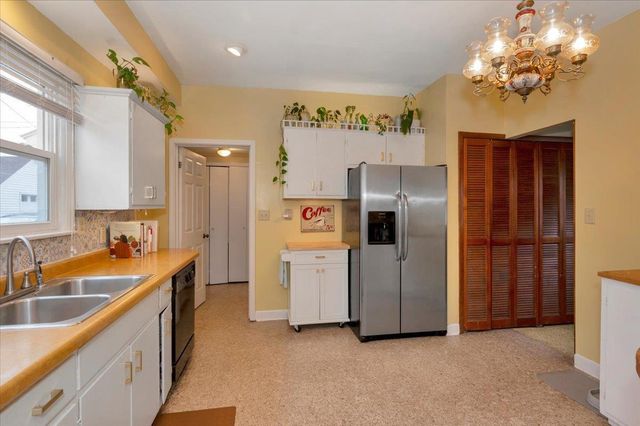 2608 E 4th St, Superior, WI 54880