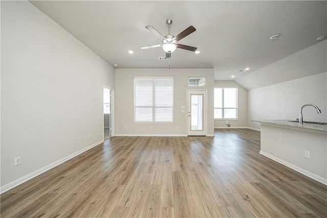 2008 Viva Road, Bryan, TX 77807