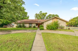 1190 N Charlotte Avenue, Stephenville, TX 76401