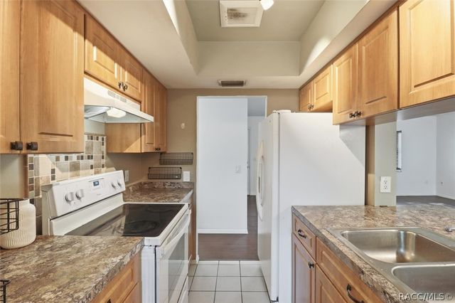 9780 W Tennessee Lane, Crystal River, FL 34428