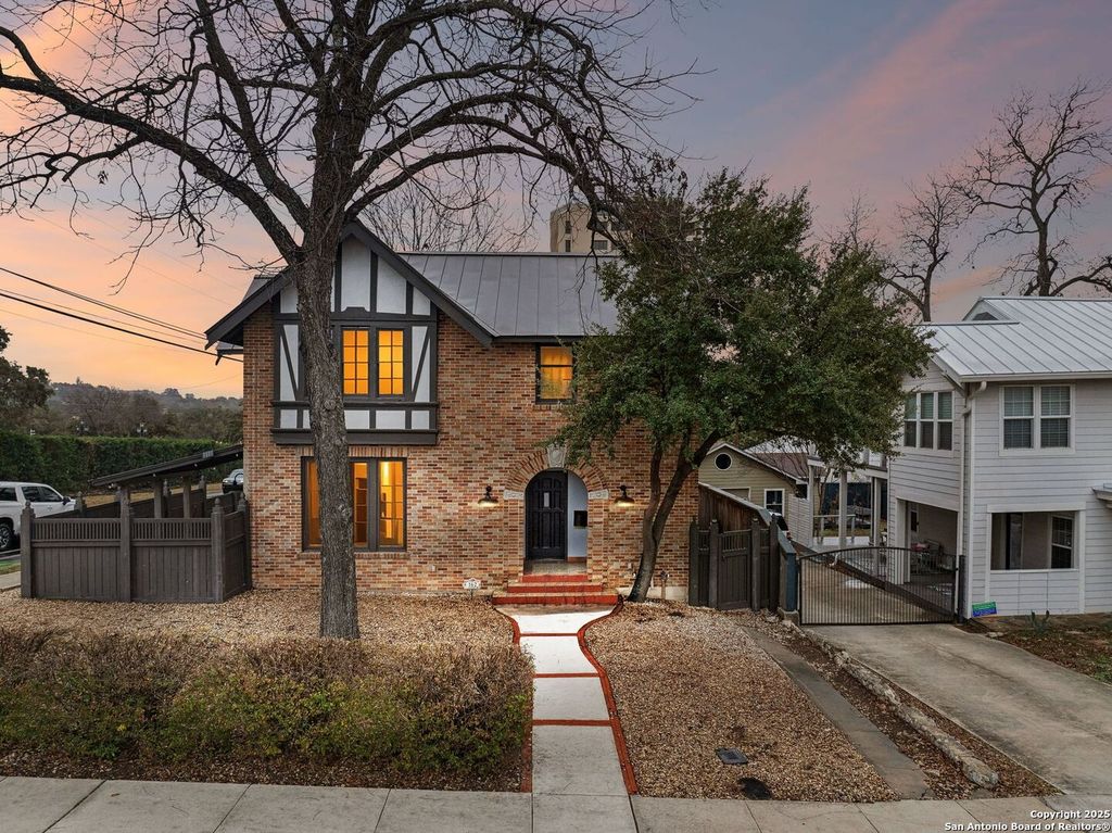 162 Davis Court, San Antonio, TX 78209