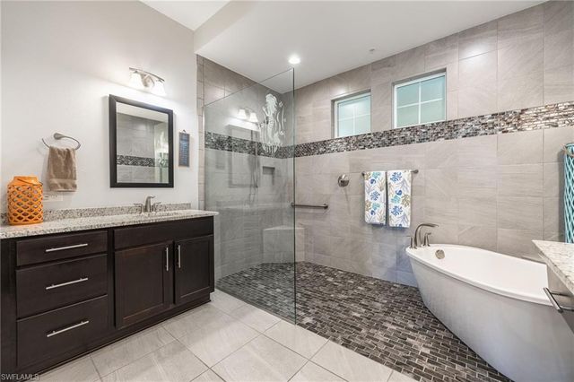21460 Strada Nuova CIR B214, Estero, FL 33928