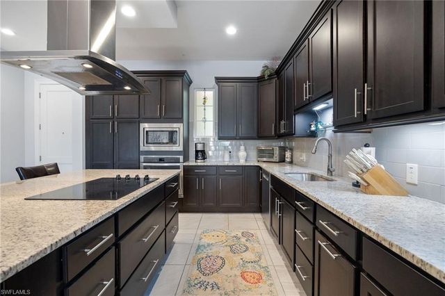 21460 Strada Nuova CIR B214, Estero, FL 33928